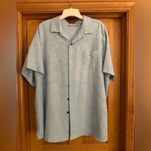 Caribbean short sleeved woven jacquard  shirt! She’s a beaut…never worn!